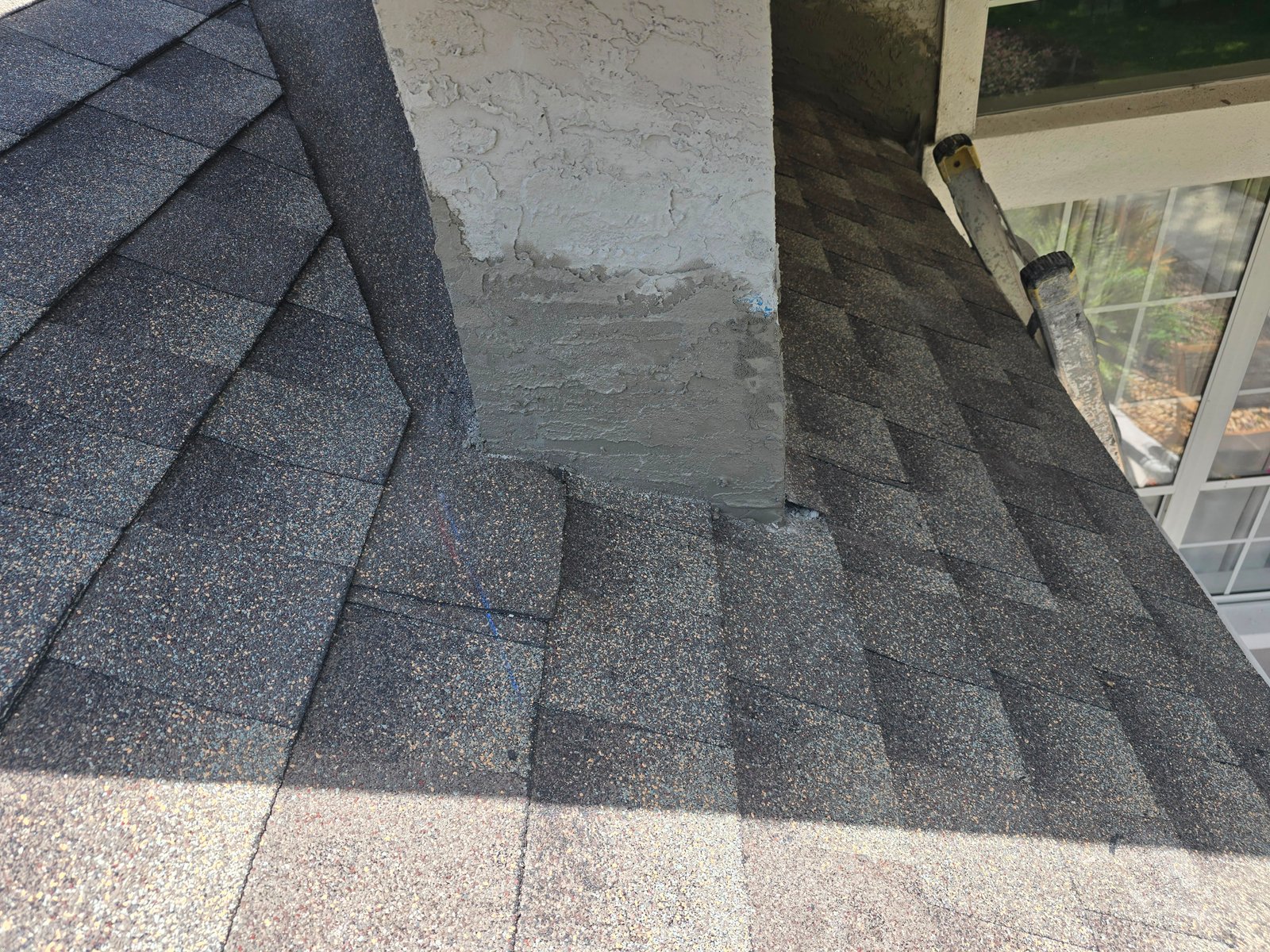 Roof-to-Wall Stucco Patch & Flashing Tie-In
