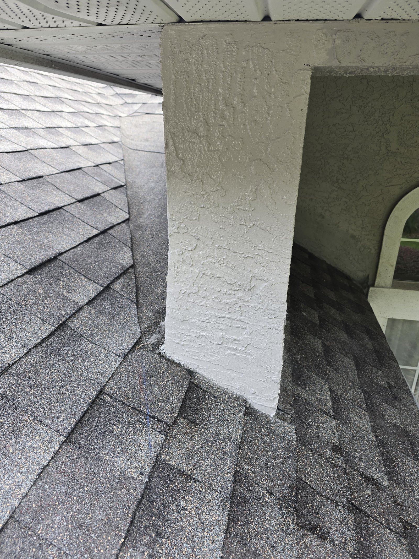 Roof-to-Wall Stucco Patch & Flashing Tie-In